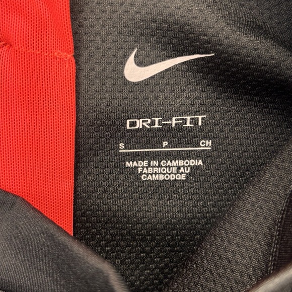 NIKE Dri-FIT Sweatshirt Womens Small Running Reflect Pullover Black DD5263 - Picture 12 of 14